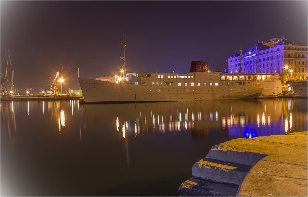 Marina Hostel *